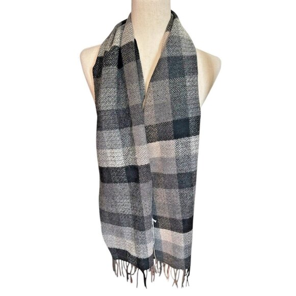 VIA CONDOTTI ROMA Italy Men's Scarf 100% Wool Gray Black New w Tag Fringed 64x11 - Picture 1 of 7